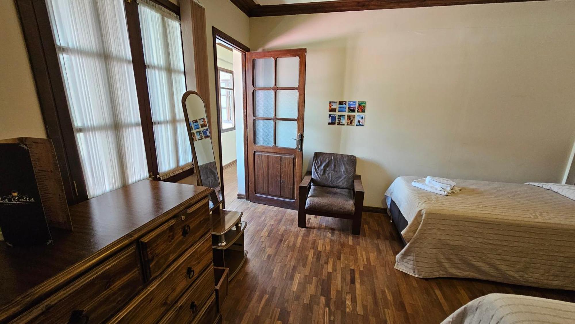 La Culta Hostal & Centro Cultural Hotel Sucre Room photo